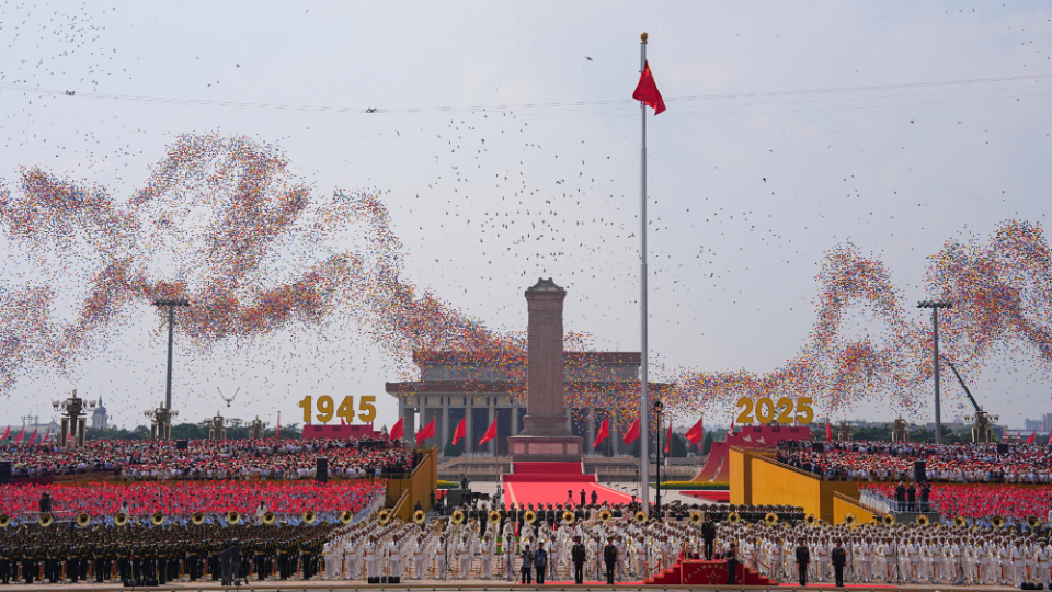 影像定格历史 礼赞伟大胜利