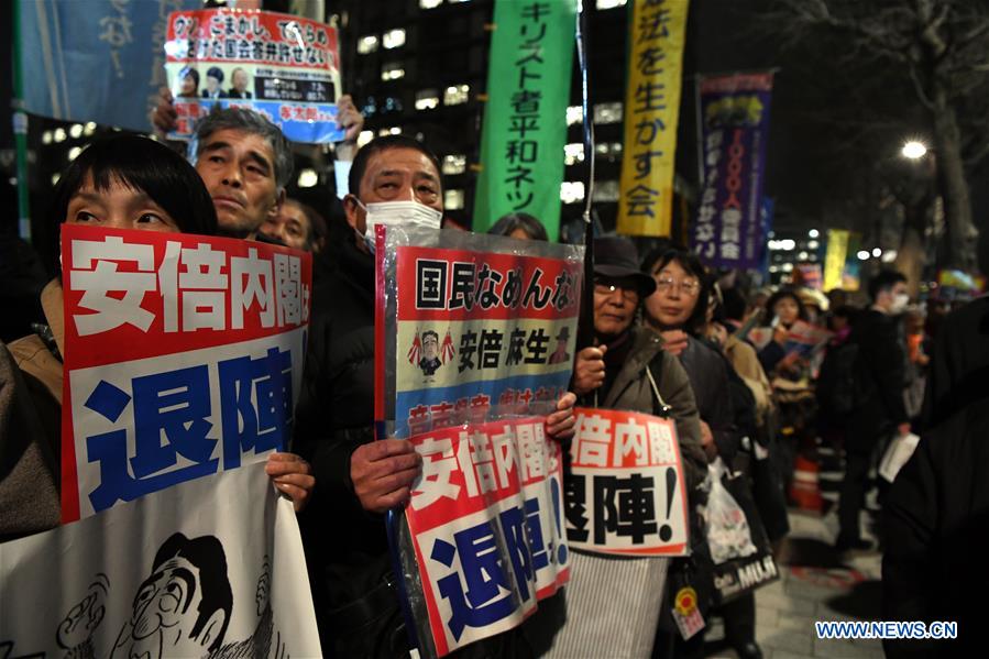 Xinhua Headlines: Japan's Abe mired in cronyism scandal, facing increasing calls for cabinet's resignation