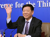 尹蔚民回應(yīng)熱點：就業(yè)、養(yǎng)老、延遲退休