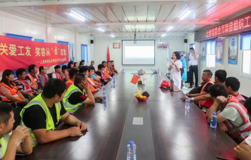 “小病挺，大病拖” 農(nóng)民工的健康保障如何破題？