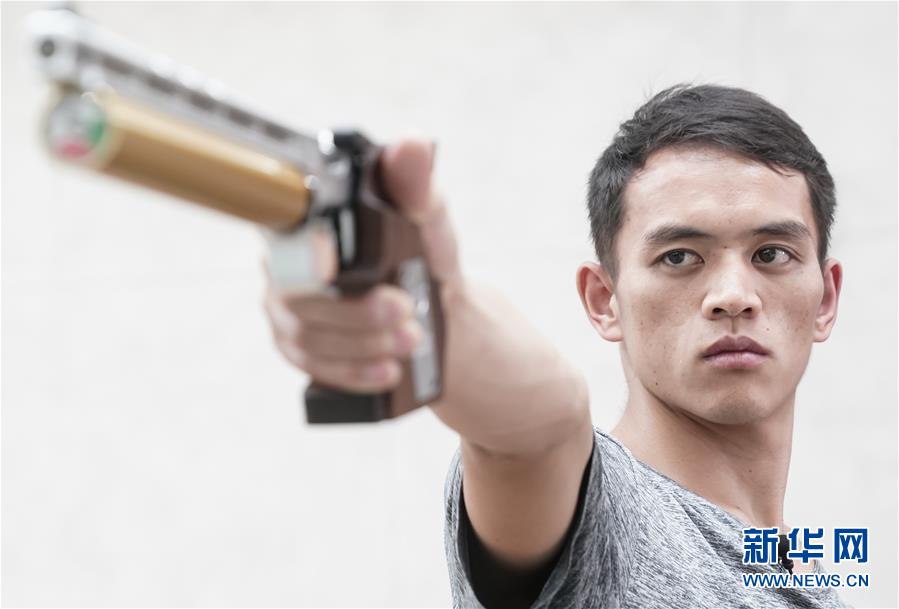 （軍運(yùn)會·圖文互動(dòng)）（7）從“遲到者”到世界冠軍——記八一空軍五項(xiàng)隊(duì)隊(duì)員葉邦武（配本社同題文字稿）