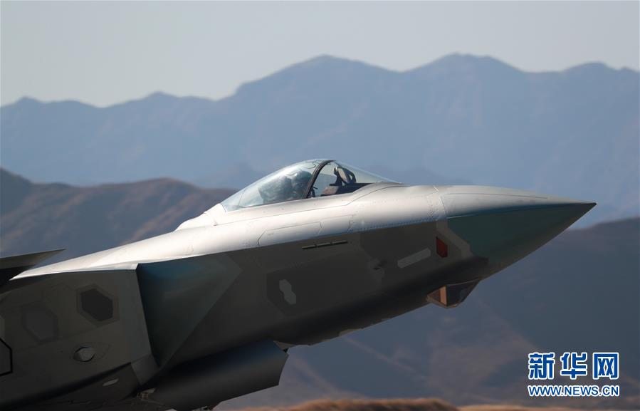 (人民空軍70年·圖文互動)人民空軍航空兵體系作戰(zhàn)能力實現(xiàn)新跨越