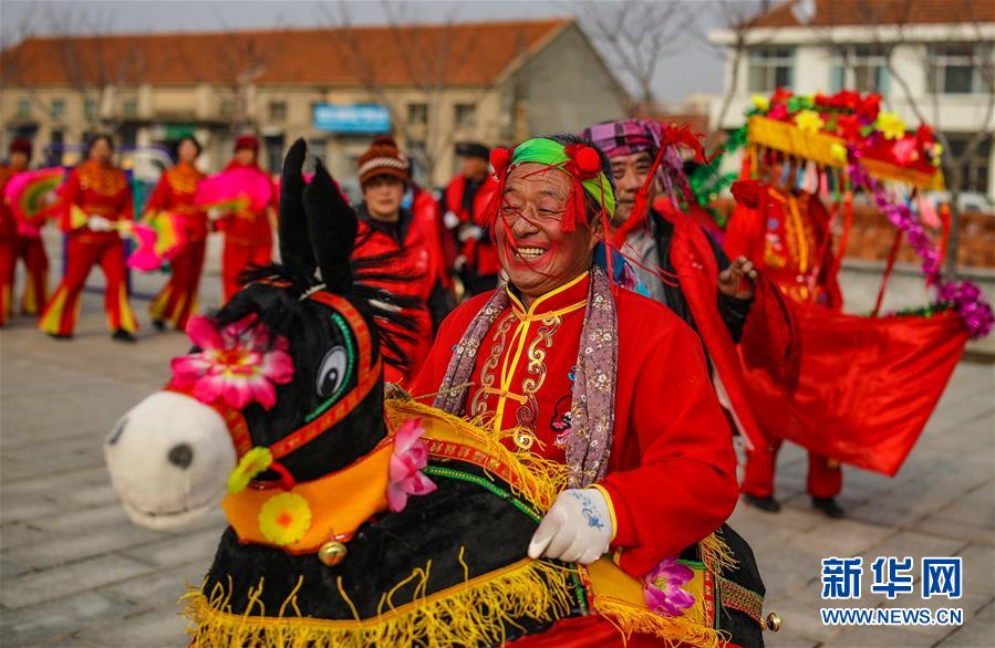 #(社會(huì))(3)山東榮成:民俗表演迎新春
