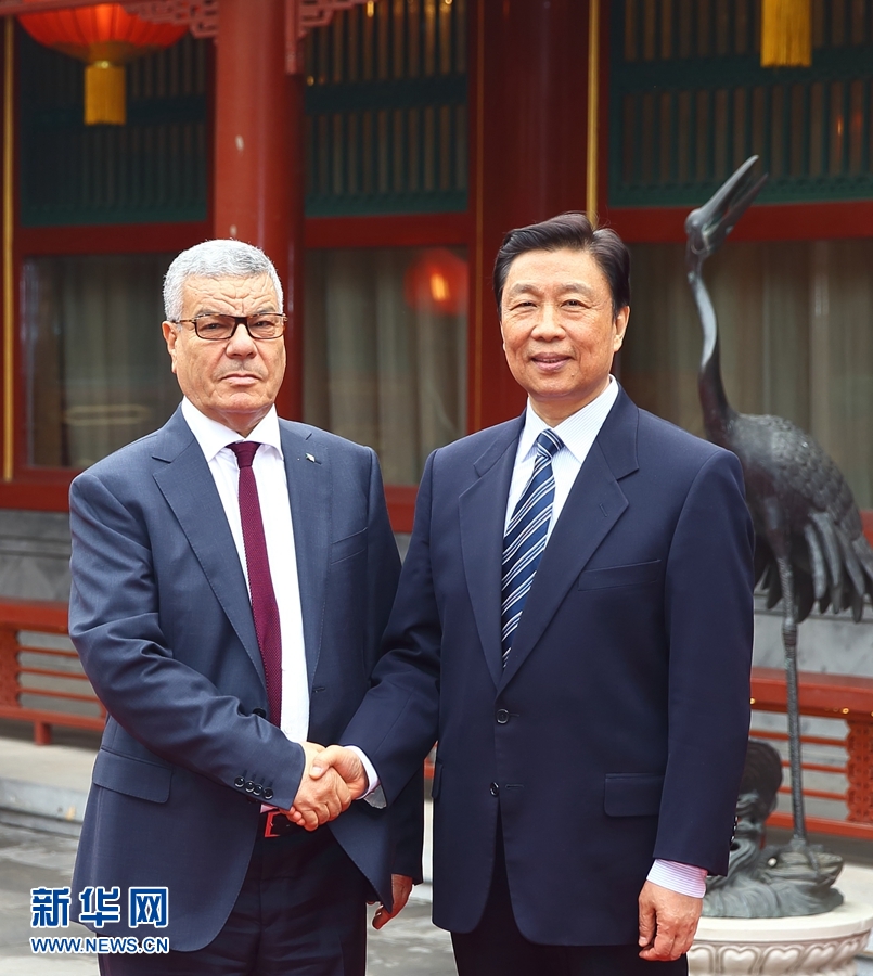 4月6日，國家副主席李源潮在北京會見由總書記薩伊達尼率領(lǐng)的阿爾及利亞民族解放陣線黨代表團。 新華社記者 丁海濤 攝