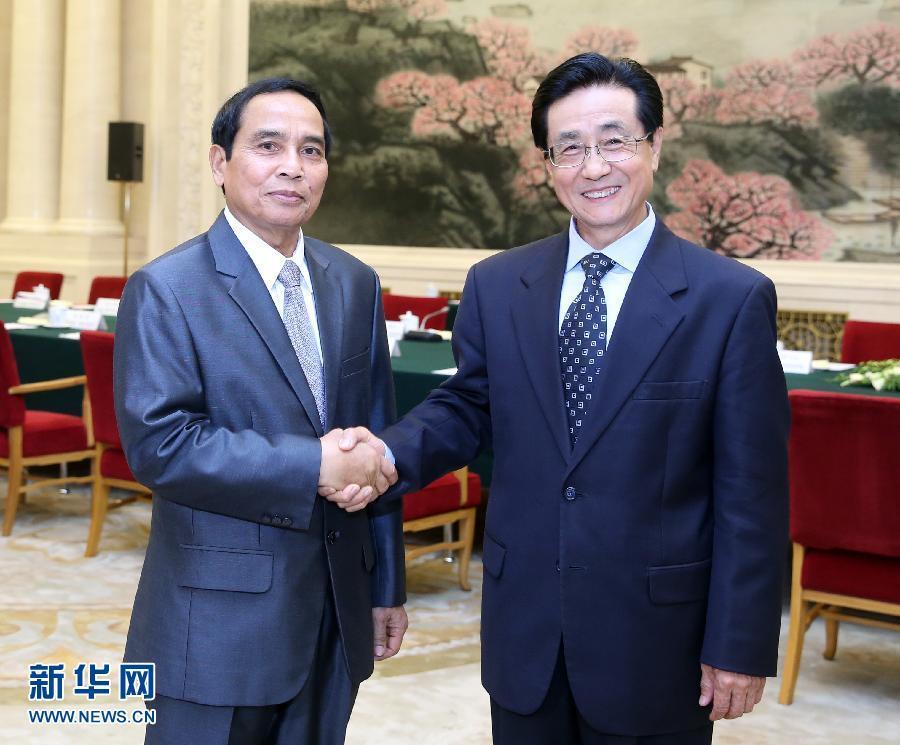 7月7日，中共中央書記處書記、中央紀委副書記趙洪祝在北京同老撾人民革命黨中央政治局委員、中央紀委書記、政府副總理本通率領(lǐng)的老撾人民革命黨代表團舉行工作會談。新華社記者 姚大偉 攝 