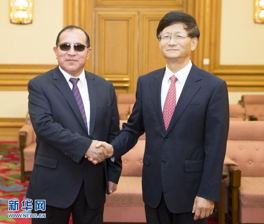 9月5日，中共中央政治局委員、中央政法委書記孟建柱在北京會(huì)見秘魯最高法院院長(zhǎng)維克托·盧卡斯·蒂科納。 新華社記者 黃敬文 攝 