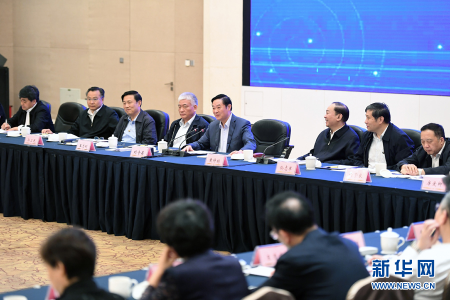 5月11日，中宣部在深圳召開深化文化體制改革座談會(huì)。中共中央政治局委員、中央書記處書記、中宣部部長(zhǎng)劉奇葆出席會(huì)議并講話。 新華社記者張領(lǐng) 攝