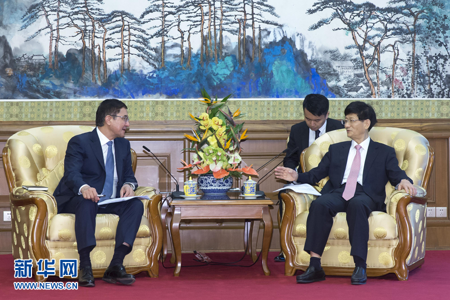 7月19日，中共中央政治局委員、中央政法委書記孟建柱在北京會(huì)見烏茲別克斯坦副總理庫(kù)奇卡羅夫。 新華社記者崔新鈺攝
