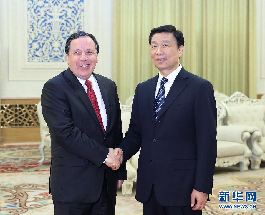 7月20日，國(guó)家副主席李源潮在北京會(huì)見突尼斯外長(zhǎng)杰希納維。新華社記者王曄攝
