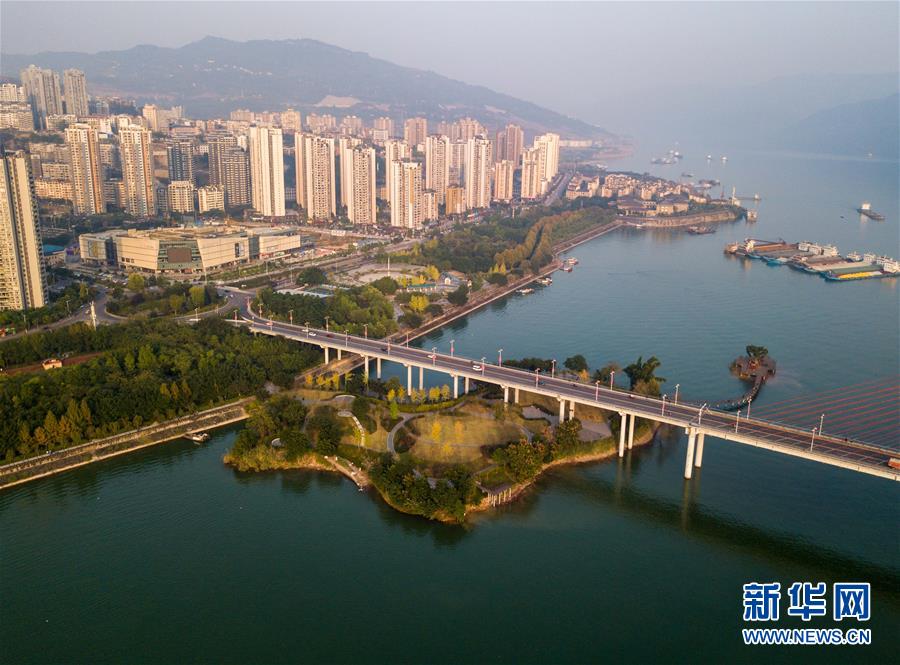 (大江奔流——來自長(zhǎng)江經(jīng)濟(jì)帶的報(bào)道·新華全媒頭條·圖文互動(dòng))(7)擘畫新時(shí)代中國(guó)發(fā)展新坐標(biāo)——深入推動(dòng)長(zhǎng)江經(jīng)濟(jì)帶發(fā)展述評(píng)