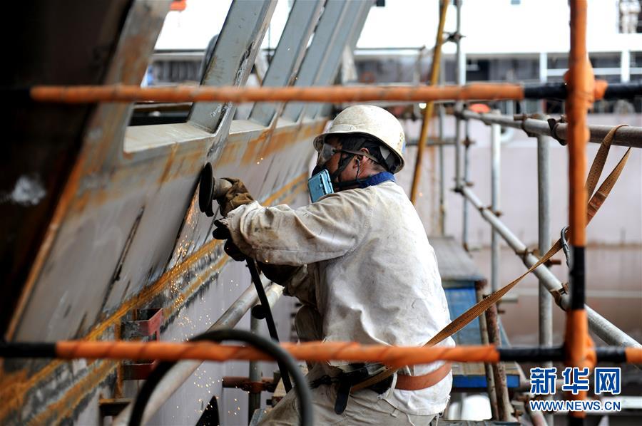 (圖文互動)(2)我國第一艘自主建造的極地科考破冰船“雪龍2”號雄姿初現(xiàn)