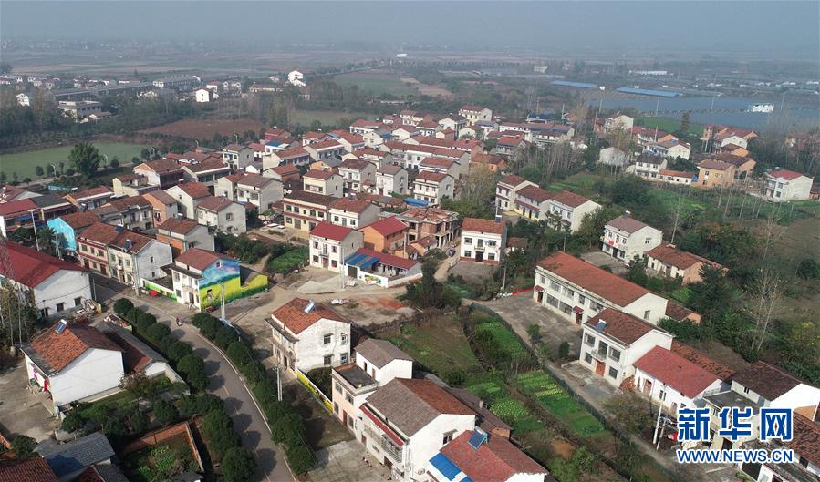 (新華全媒頭條·圖文互動)(4)跨越40年的民心見證