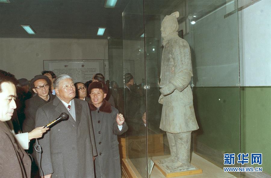 （圖文互動）（5）為發(fā)展和進步，與中國攜手同行——中國改革友誼獎章獲得者群像 