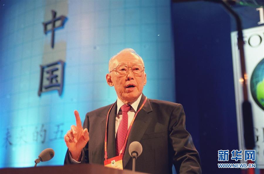 （圖文互動）（6）為發(fā)展和進步，與中國攜手同行——中國改革友誼獎章獲得者群像 