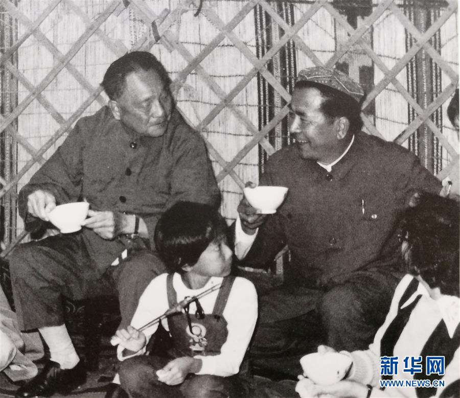 (時政)(2)鐵木爾·達瓦買提同志生平照片