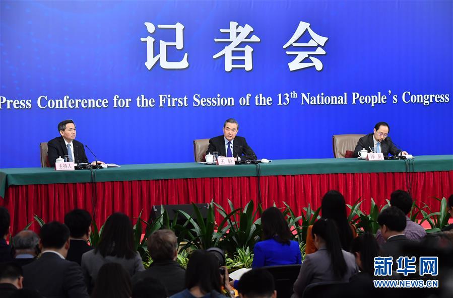 （兩會(huì)·XHDW）（7）外交部部長(zhǎng)王毅就“中國(guó)的外交政策和對(duì)外關(guān)系”答記者問