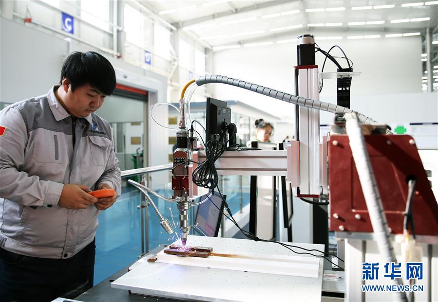 （新華全媒頭條·圖文互動）（5）聚焦高質(zhì)量，躍上新臺階——新年開局看中國經(jīng)濟信心和潛力