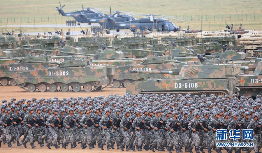（新華全媒頭條·強(qiáng)軍思想引領(lǐng)新征程·圖文互動(dòng)）（5）那一刻，我們光榮接受檢閱