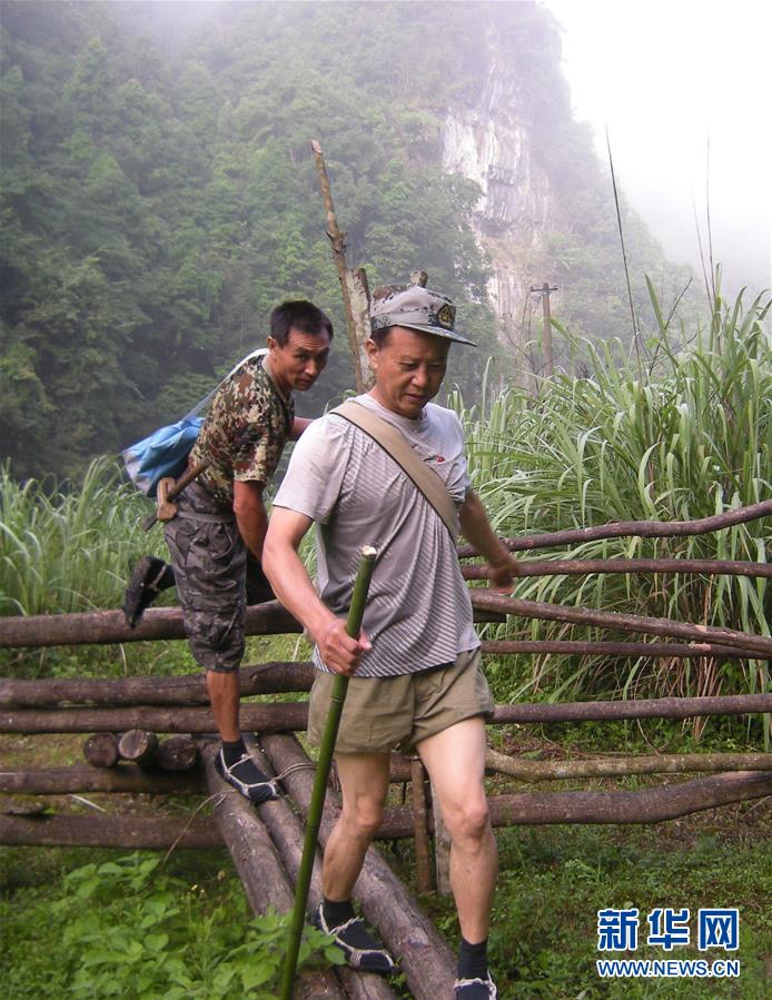 (新華全媒頭條·圖文互動(dòng))(10)以生命赴使命 用熱血鑄忠魂——記犧牲在脫貧攻堅(jiān)戰(zhàn)場(chǎng)上的英雄們