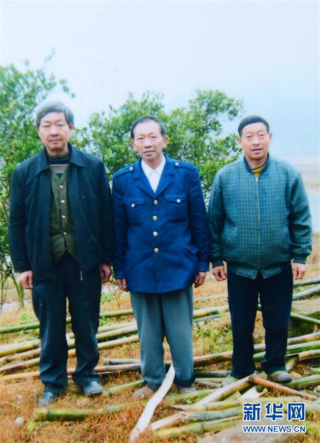 （新華全媒頭條·愛(ài)國(guó)情 奮斗者·圖文互動(dòng)）（11）致敬，為祖國(guó)獻(xiàn)身的英雄！