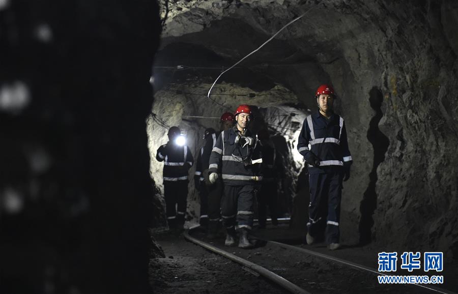 (新華全媒頭條·圖文互動(dòng))(3)“咱們工人有力量”——鞍鋼勞模采訪(fǎng)錄