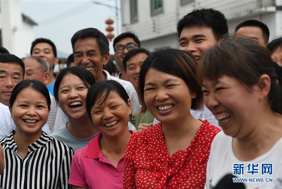 (新華全媒頭條·圖文互動(dòng))(9)奮力走好新時(shí)代的長征路——習(xí)近平總書記考察江西回訪記