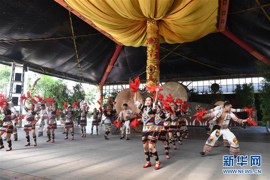 (圖文互動(dòng))(2)從“最后定族”到“率先脫貧”——我國(guó)第56個(gè)民族基諾族脫貧記事