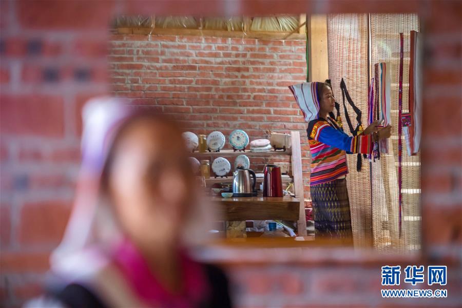 (圖文互動(dòng))(5)從“最后定族”到“率先脫貧”——我國(guó)第56個(gè)民族基諾族脫貧記事