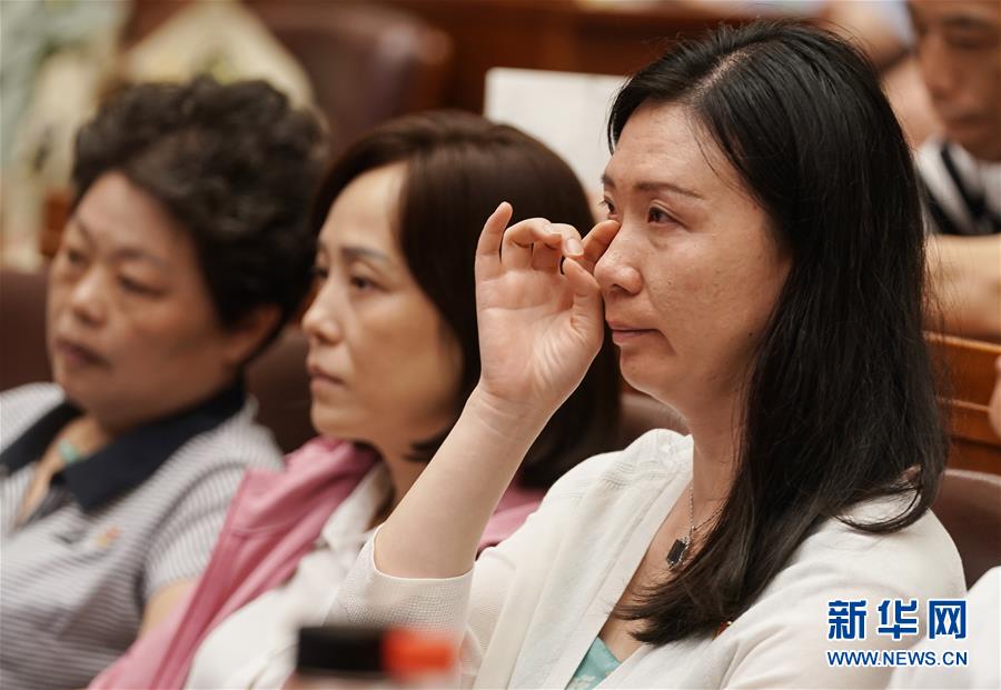 (圖文互動)(2)張富清同志先進(jìn)事跡報告會在武漢舉行