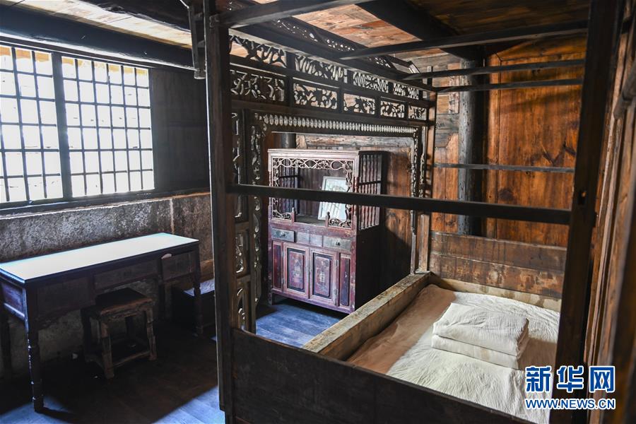 （壯麗70年·奮斗新時(shí)代——記者再走長征路·圖文互動(dòng)）（5）手捧棉被憶紅軍：走了那么多年，我們都念他們的好