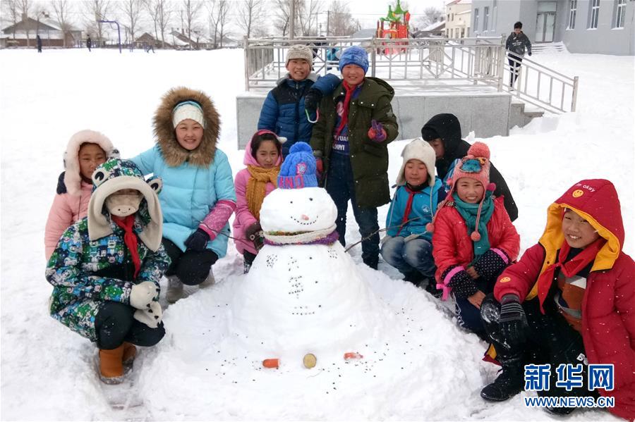 （不忘初心、牢記使命·圖文互動）（4）鄉(xiāng)村教師袁艷敏：點亮山區(qū)孩子的夢