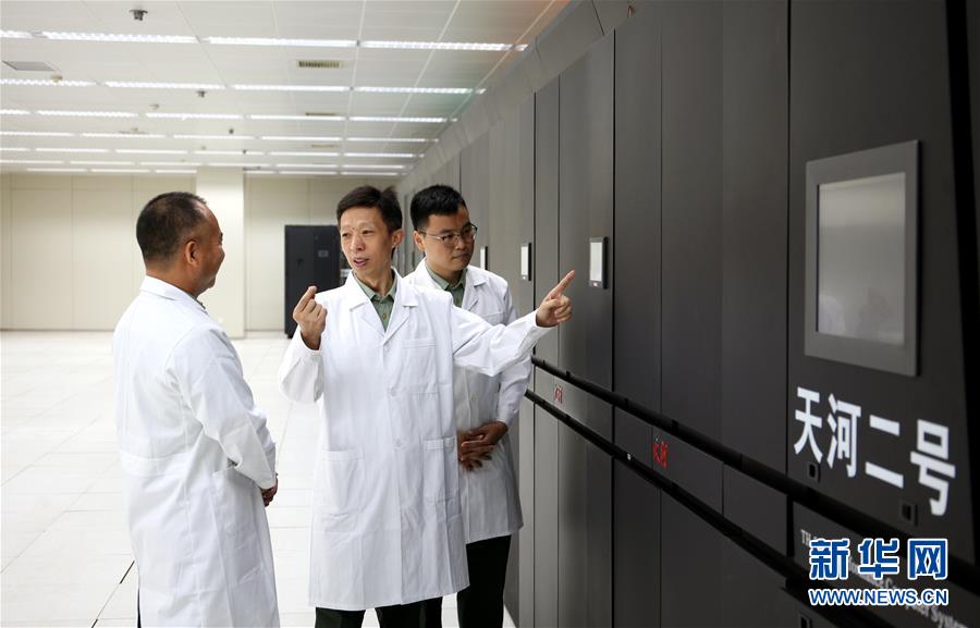 （圖文互動）（8）為了“中國號”巨輪揚帆遠航——中國共產(chǎn)黨領導下的人民軍隊忠于祖國、服務人民啟示錄