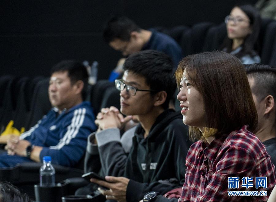 （圖文互動）（12）“在內(nèi)地求學(xué)工作，和祖國共同成長”——在京香港青年分享“追夢”故事