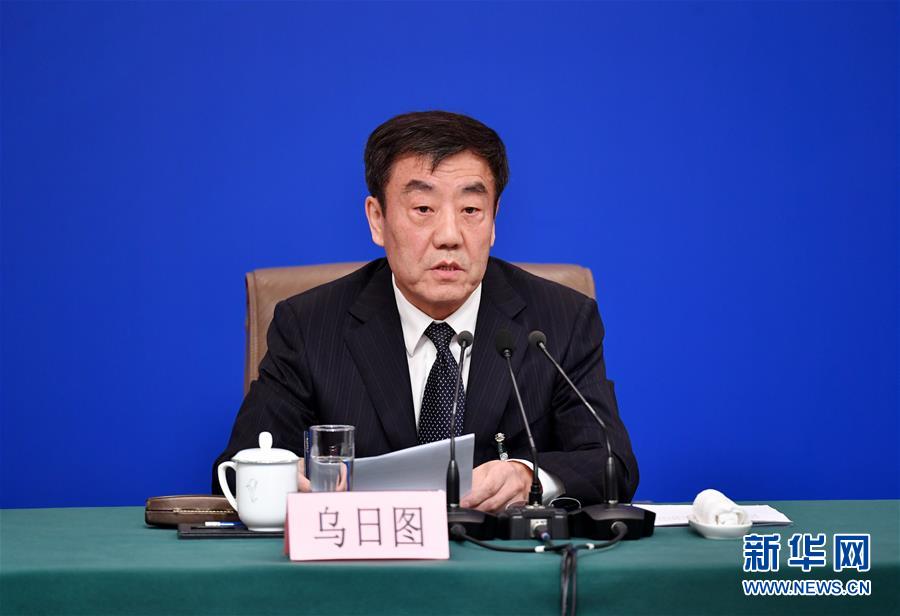 (兩會·XHDW)(9)全國人大相關(guān)負(fù)責(zé)人就“人大立法工作”答記者問