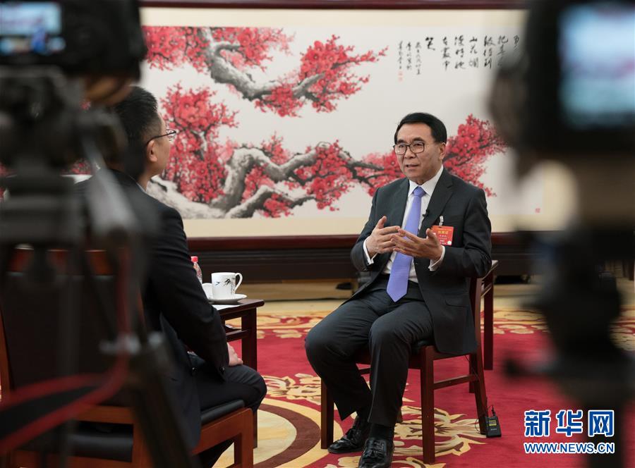 （兩會(huì)·圖文互動(dòng)）（2）全國(guó)人大代表、中科院院長(zhǎng)白春禮：打破關(guān)鍵核心技術(shù)“瓶頸”