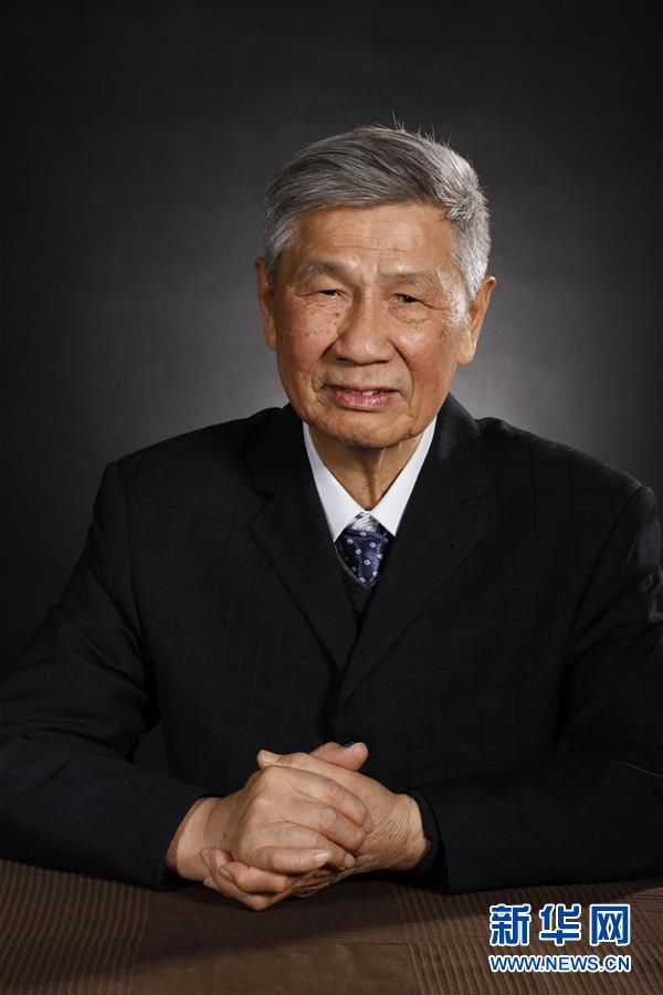（今日關(guān)注·科技獎(jiǎng)勵(lì)大會(huì)·圖文互動(dòng)）（1）曾慶存：勇攀氣象科學(xué)之巔，他讓天氣預(yù)報(bào)越來(lái)越精準(zhǔn)