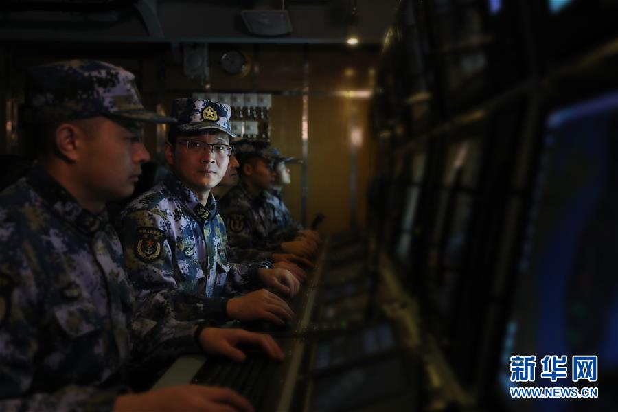 （新春走基層·圖文互動）（3）“我們的目標在視距之外，征途是星辰大海”——夜探國產(chǎn)首艘萬噸級驅逐艦南昌艦