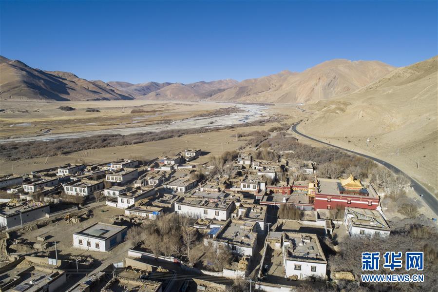 (新春走基層·圖文互動(dòng))(1)守土與鄉(xiāng)愁——走進(jìn)珠峰腳下的村莊