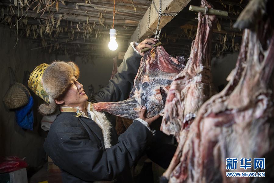 (新春走基層·圖文互動(dòng))(2)守土與鄉(xiāng)愁——走進(jìn)珠峰腳下的村莊