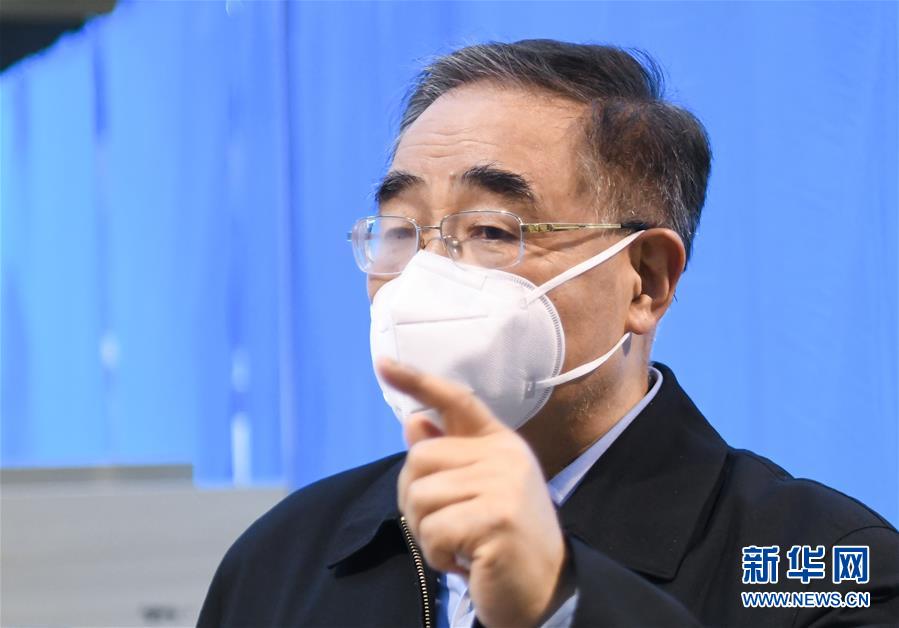 （聚焦疫情防控·圖文互動）（2）“治療輕癥患者中西醫(yī)結合很有效，不鼓勵人人吃藥來預防”——專訪中國工程院院士、天津中醫(yī)藥大學校長張伯禮