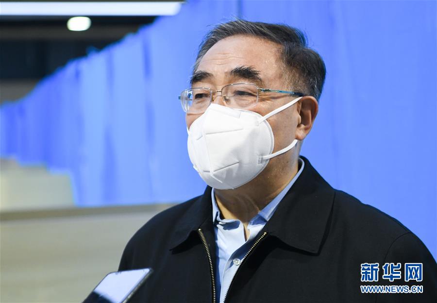 （聚焦疫情防控·圖文互動）（3）“治療輕癥患者中西醫(yī)結合很有效，不鼓勵人人吃藥來預防”——專訪中國工程院院士、天津中醫(yī)藥大學校長張伯禮