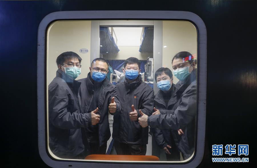 （聚焦疫情防控·對口支援19省份在奮戰(zhàn)·圖文互動）（1）“當我們摘下口罩，看到彼此勝利的微笑”——重慶對口支援孝感市抗擊疫情紀實