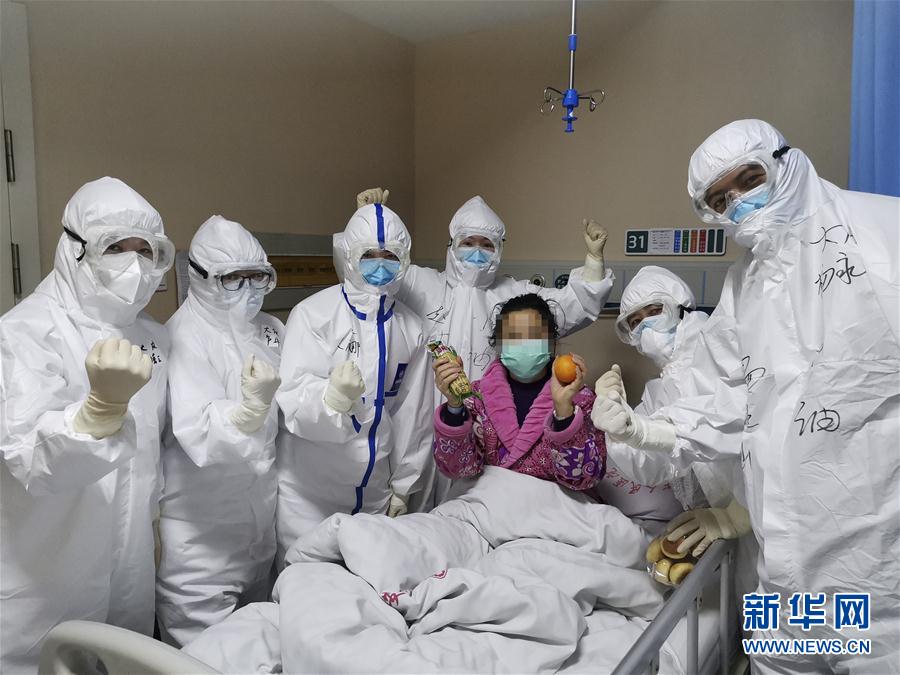 （在習(xí)近平新時(shí)代中國(guó)特色社會(huì)主義思想指引下——新時(shí)代新作為新篇章·習(xí)近平總書記關(guān)切事·圖文互動(dòng)）（10）不放松！——各地努力抓緊抓實(shí)抓細(xì)疫情防控