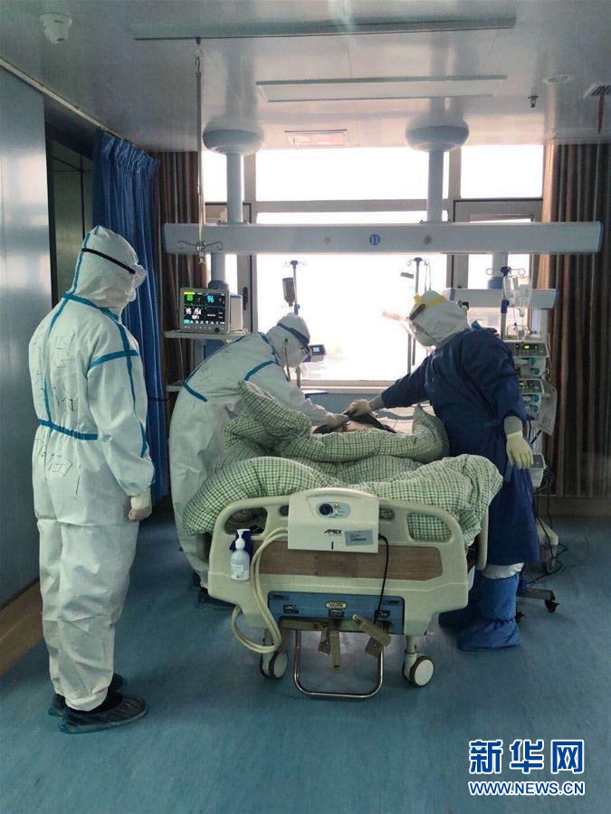 (圖文互動)(1)醫(yī)生馳援湖北抗疫情:“女兒的畫就是最大的慰藉”