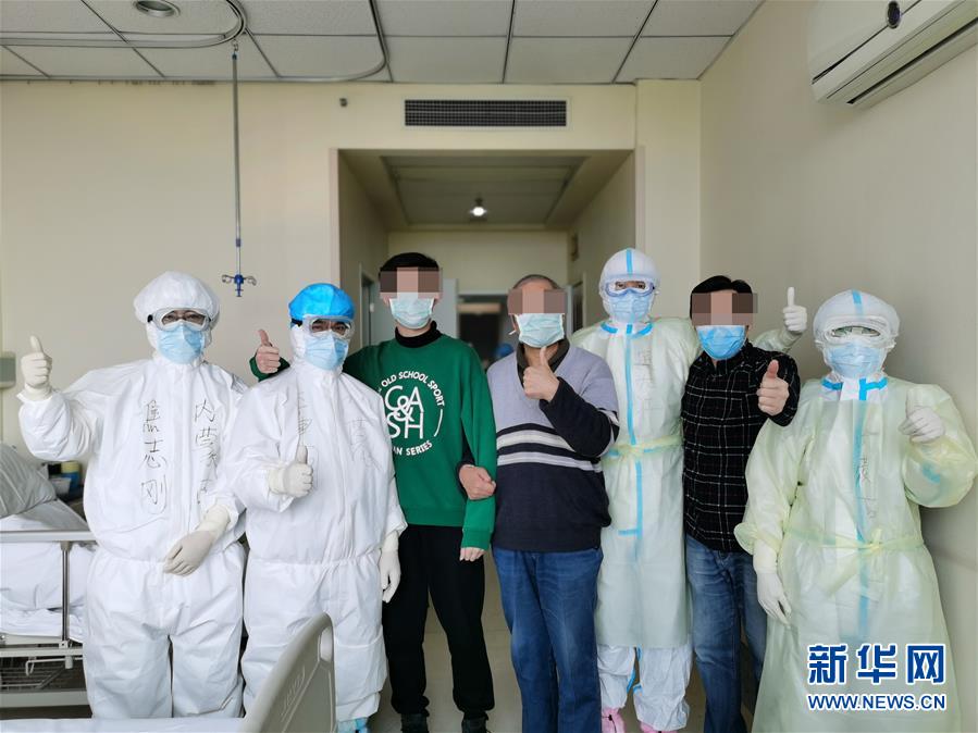 （聚焦疫情防控·圖文互動(dòng)）（2）重癥醫(yī)生王洪亮：“沖在前，守到底”