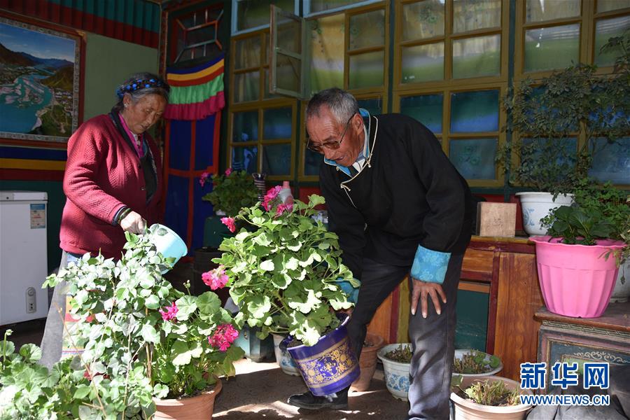 (圖文互動)(5)堅守與新生——西藏農(nóng)奴制社會經(jīng)歷者說