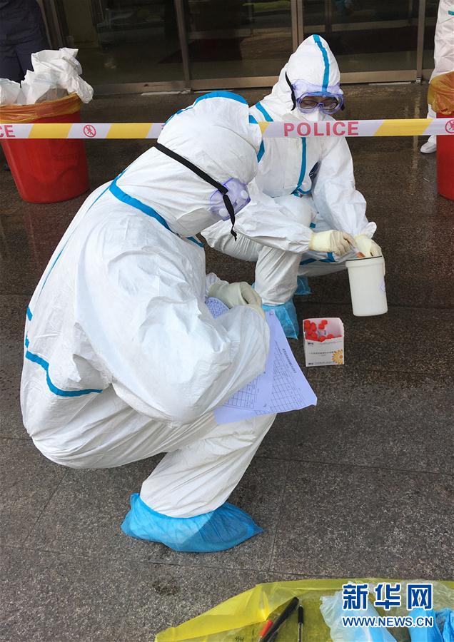 (新華網(wǎng)·圖文互動)(2)疾控流調(diào)員——追蹤新冠病毒的“福爾摩斯”