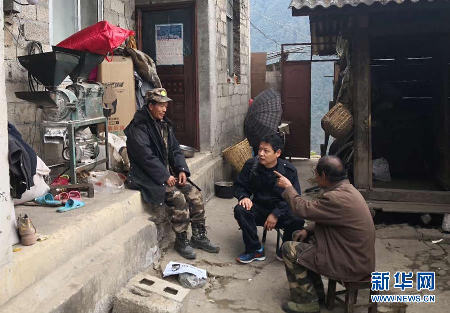 (在習(xí)近平新時代中國特色社會主義思想指引下——新時代新作為新篇章·習(xí)近平總書記關(guān)切事·圖文互動)(5)啃下最后的硬骨頭——脫貧攻堅掛牌督戰(zhàn)進(jìn)行時