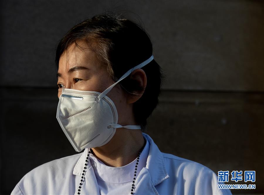（聚焦疫情防控·圖文互動）（15）分秒必爭！一切為了治病救人——中國抗疫生命至上的生動實踐