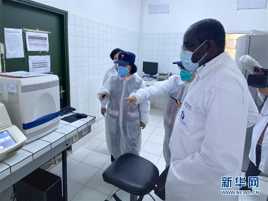 （新華全媒頭條·圖文互動）（13）“始終把人民群眾生命安全和身體健康放在第一位”——中國抗疫彰顯“生命至上、人民至上”理念